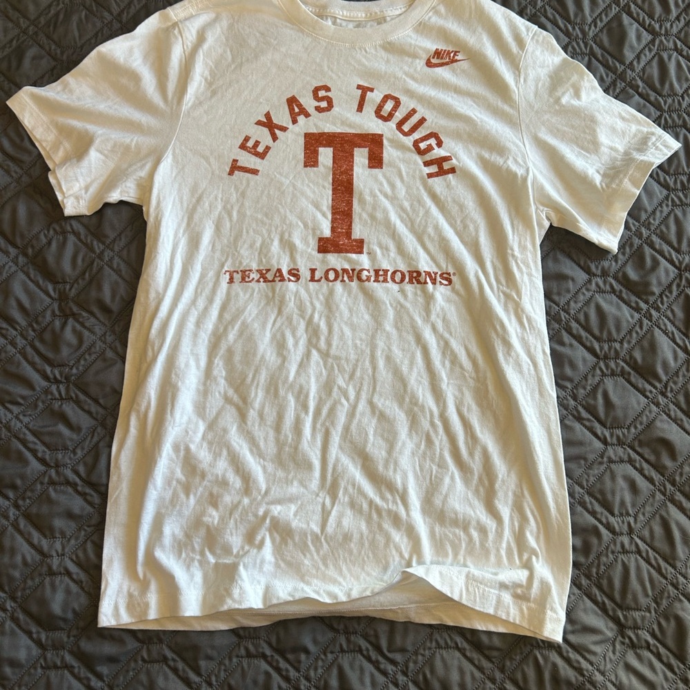 Nike Tee in Classic White